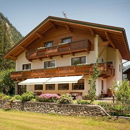Leo Appartements Mayrhofen Exterior foto